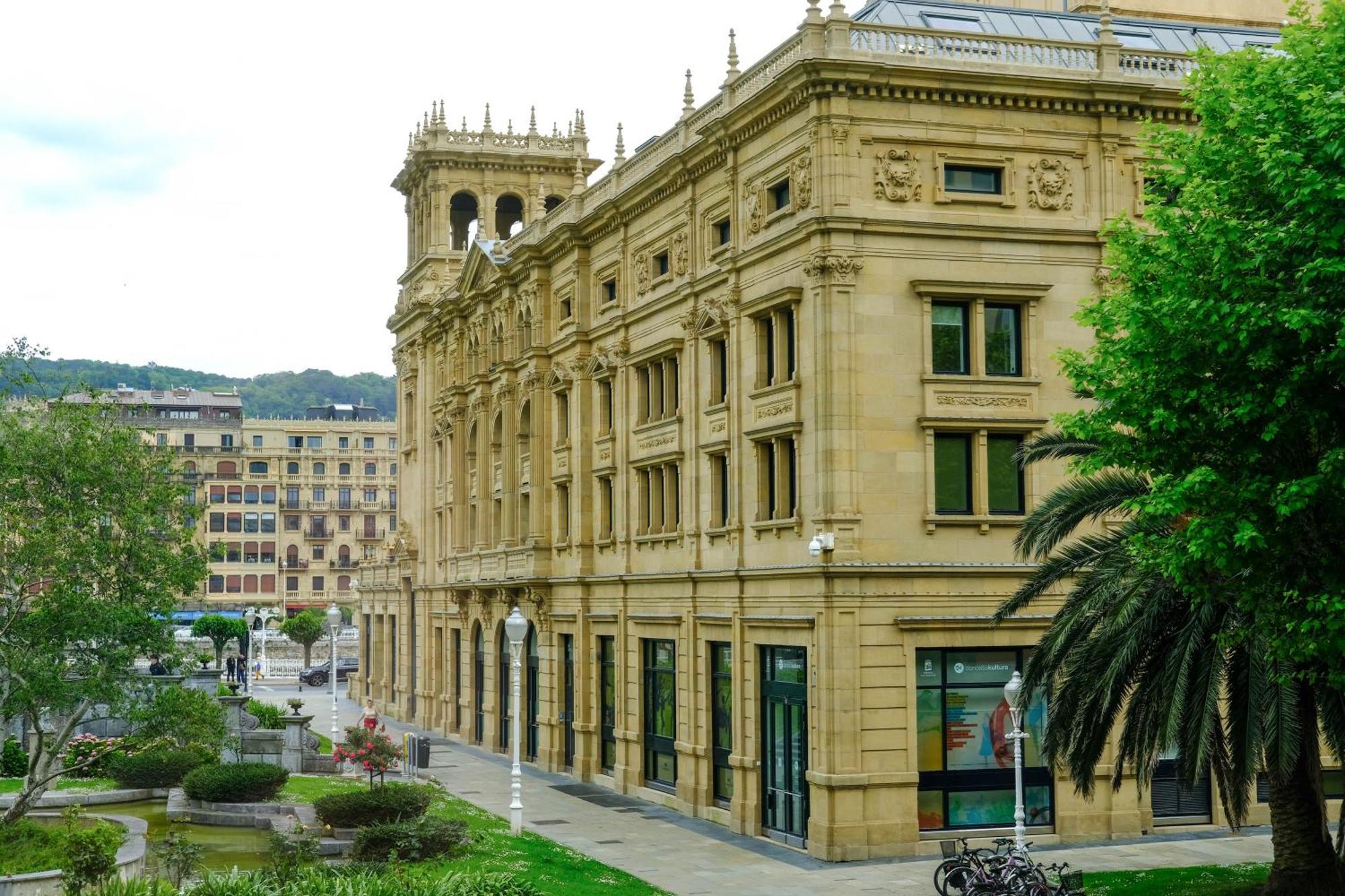 Boulevart Donostia Сан-Себастьян Экстерьер фото